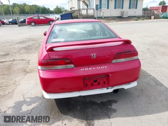 ✅ 1999 Honda Prelude • VIN: JHMBB6247XC010165 • Lot: 43003598. Listed on IAAI with 134,683 mi. Free auction sales archive from the USA and detailed vehicle history report at DreamBid. Image 17.