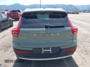 ✅ 2023 Volvo XC40 Plus Bright Theme • VIN: YV4L12UNXP2930656 • Lot: 42524396. Wystawiony na IAAI z przebiegiem 58 185 mil. Bezpłatny archiwum sprzedaży aukcyjnych z USA i szczegółowy raport historii pojazdu na DreamBid. Zdjęcie 16.