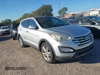 2013 Hyundai Santa Fe Sport z VIN 5XYZW3LA1DG010483, wystawiony jako IAAI lot #43455121 z przebiegiem 155 136 mil mil oraz . Historia ofert i sprzedaży dostępna na DreamBid. Obrazek 1.