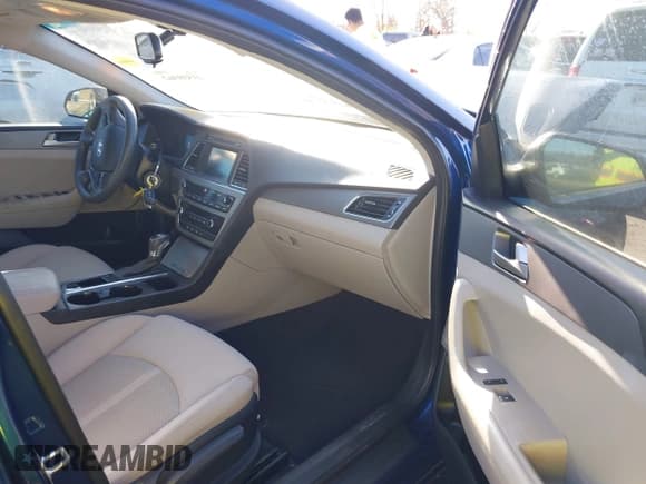 ✅ 2017 Hyundai Sonata 2.4L • VIN: 5NPE24AF1HH513315 • Лот: 43539362. Опубликован ранее на IAAI с пробегом 80 073 миль. Бесплатный доступ к архиву аукционных продаж из США и подробный отчёт об истории автомобиля на DreamBid. Изображение 5.