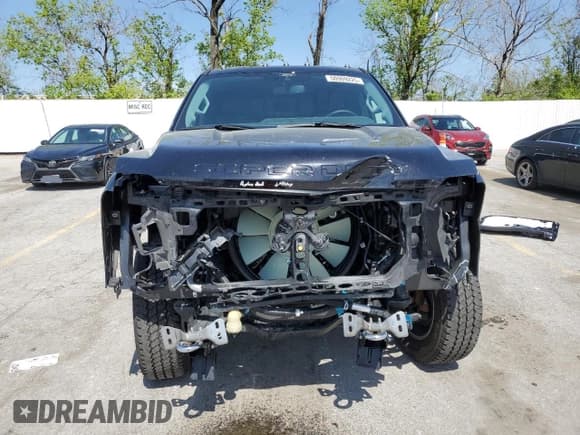 ✅ 2024 Ford F-250 • VIN: 1FT8X2BM7REF40276 • Lot: 50909225. Listed on Copart with 4,909 mi. Free auction sales archive from the USA and detailed vehicle history report at DreamBid. Image 5.