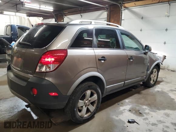 ✅ 2012 Chevrolet Captiva Sport LS • VIN: 3GNAL2EK8CS633027 • Lot: 82594105. Wystawiony na Copart z przebiegiem 148 828 mil. Bezpłatny archiwum sprzedaży aukcyjnych z USA i szczegółowy raport historii pojazdu na DreamBid. Zdjęcie 3.