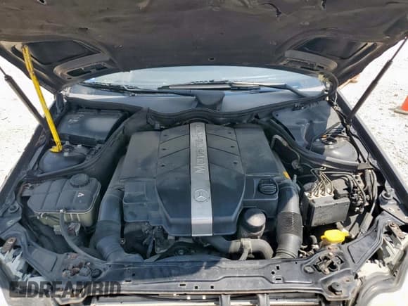 ✅ 2003 Mercedes-Benz C 320 • VIN: WDBRF84J33F381267 • Lot: 70131255. Wystawiony na Copart z przebiegiem Nie podano. Bezpłatny archiwum sprzedaży aukcyjnych z USA i szczegółowy raport historii pojazdu na DreamBid. Zdjęcie 12.