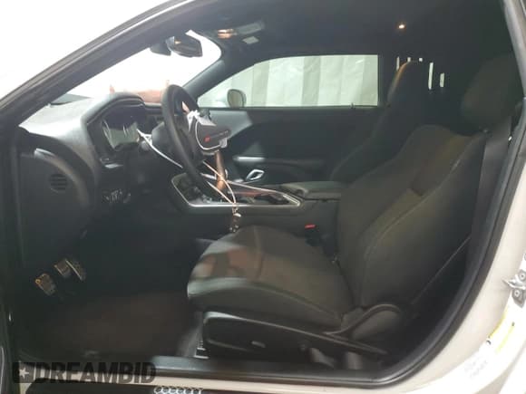 ✅ 2016 Dodge Challenger R/T Scat Pack • VIN: 2C3CDZFJ5GH158298 • Lot: 64873004. Wystawiony na Copart z przebiegiem 49 588 mil. Bezpłatny archiwum sprzedaży aukcyjnych z USA i szczegółowy raport historii pojazdu na DreamBid. Zdjęcie 7.