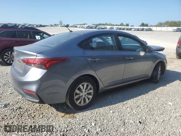 ✅ 2020 Hyundai Accent SE • VIN: 3KPC24A63LE099586 • Lot: 68668644. Listed on Copart with 107,555 mi. Free auction sales archive from the USA and detailed vehicle history report at DreamBid. Image 3.