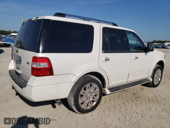 ✅ 2012 Ford Expedition Limited • VIN: 1FMJU1K58CEF59242 • Lot: 80541805. Wystawiony na Copart z przebiegiem 207 946 mil. Bezpłatny archiwum sprzedaży aukcyjnych z USA i szczegółowy raport historii pojazdu na DreamBid. Zdjęcie 3.