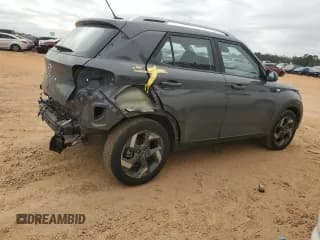 ✅ 2024 Hyundai Venue SEL • VIN: KMHRC8A31RU341060 • Lot: 44412665. Listed on Copart with 2,992 mi. Free auction sales archive from the USA and detailed vehicle history report at DreamBid. Image 3.