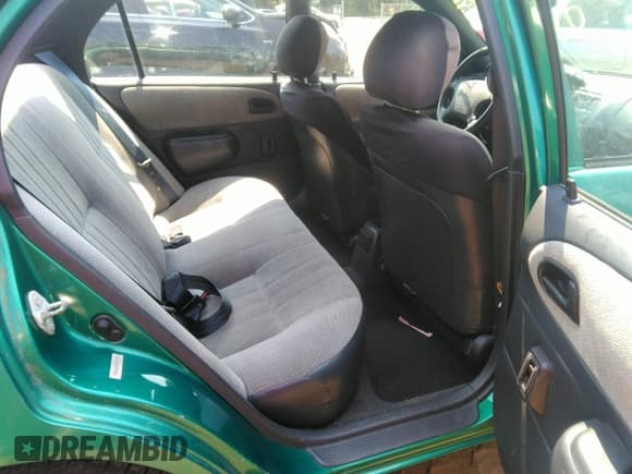 ✅ 1997 Toyota Corolla • VIN: 2T1BA02E1VC192430 • Lot: 42809914. Wystawiony na IAAI z przebiegiem 175 833 mil. Bezpłatny archiwum sprzedaży aukcyjnych z USA i szczegółowy raport historii pojazdu na DreamBid. Zdjęcie 8.