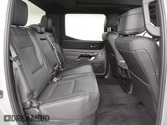 ✅ 2025 Toyota Tundra Limited Hybrid • VIN: 5TFWC5DB8SX088929 • Лот: 48190455. Опубликован ранее на Copart с пробегом 1 342 миль. Бесплатный доступ к архиву аукционных продаж из США и подробный отчёт об истории автомобиля на DreamBid. Изображение 10.