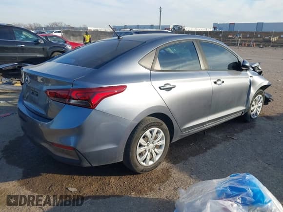 ✅ 2018 Hyundai Accent SE • VIN: 3KPC24A37JE032783 • Лот: 41311277. Опубликован ранее на IAAI с пробегом 115 211 миль. Бесплатный доступ к архиву аукционных продаж из США и подробный отчёт об истории автомобиля на DreamBid. Изображение 4.