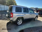 ✅ 2016 Jeep Patriot Latitude • VIN: 1C4NJPFB0GD576887 • Лот: 90511845. Опубликован ранее на Copart с пробегом 200 652 миль. Бесплатный доступ к архиву аукционных продаж из США и подробный отчёт об истории автомобиля на DreamBid. Изображение 3.