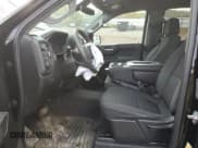 ✅ 2019 Chevrolet Silverado 1500 Custom Trail Boss • VIN: 1GCRYCEF8KZ402961 • Lot: 83939115. Wystawiony na Copart z przebiegiem 87 615 mil. Bezpłatny archiwum sprzedaży aukcyjnych z USA i szczegółowy raport historii pojazdu na DreamBid. Zdjęcie 7.