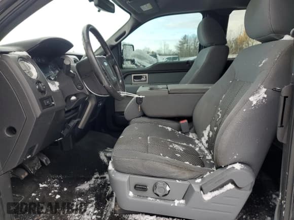 ✅ 2011 Ford F-150 XLT • VIN: 1FTFX1EF4BFA04920 • Lot: 92441355. Listed on Copart with 132,527 mi. Free auction sales archive from the USA and detailed vehicle history report at DreamBid. Image 7.