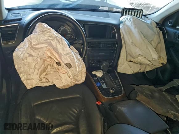 ✅ 2009 Audi Q5 Premium • VIN: WA1KK78R69A015764 • Лот: 94679715. Опубликован ранее на Copart с пробегом Не указан. Бесплатный доступ к архиву аукционных продаж из США и подробный отчёт об истории автомобиля на DreamBid. Изображение 8.