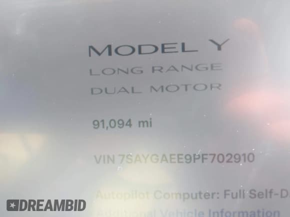✅ 2023 Tesla Model Y Long Range • VIN: 7SAYGAEE9PF702910 • Lot: 42199519. Wystawiony na IAAI z przebiegiem 91 094 mil. Bezpłatny archiwum sprzedaży aukcyjnych z USA i szczegółowy raport historii pojazdu na DreamBid. Zdjęcie 15.