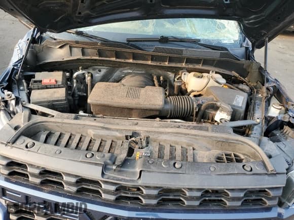 ✅ 2019 Chevrolet Silverado 1500 Custom • VIN: 1GCRYBEH7KZ413798 • Lot: 63088314. Wystawiony na Copart z przebiegiem 53 626 mil. Bezpłatny archiwum sprzedaży aukcyjnych z USA i szczegółowy raport historii pojazdu na DreamBid. Zdjęcie 11.