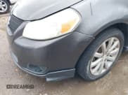 ✅ 2012 Suzuki SX4 Sport SE • VIN: JS2YC5A55C6300349 • Lot: 41472004. Wystawiony na IAAI z przebiegiem 178 487 mil. Bezpłatny archiwum sprzedaży aukcyjnych z USA i szczegółowy raport historii pojazdu na DreamBid. Zdjęcie 14.