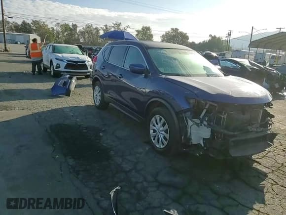 ✅ 2018 Nissan Rogue S • VIN: KNMAT2MTXJP555753 • Lot: 93524185. Wystawiony na Copart z przebiegiem 38 378 mil. Bezpłatny archiwum sprzedaży aukcyjnych z USA i szczegółowy raport historii pojazdu na DreamBid. Zdjęcie 15.