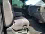 2002 Chevrolet Silverado 1500 LS z VIN 1GCEK14V72Z141352, wystawiony jako Copart lot #61126385 z przebiegiem 200 690 mil mil oraz Szkoda całkowita • Salvage title. Historia ofert i sprzedaży dostępna na DreamBid. Obrazek 10.