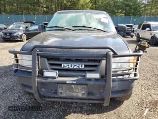 ✅ 1998 Isuzu Hombre XS • VIN: 1GGDT19X8W8653084 • Lot: 48073445. Wystawiony na Copart z przebiegiem Nie podano. Bezpłatny archiwum sprzedaży aukcyjnych z USA i szczegółowy raport historii pojazdu na DreamBid. Zdjęcie 5.