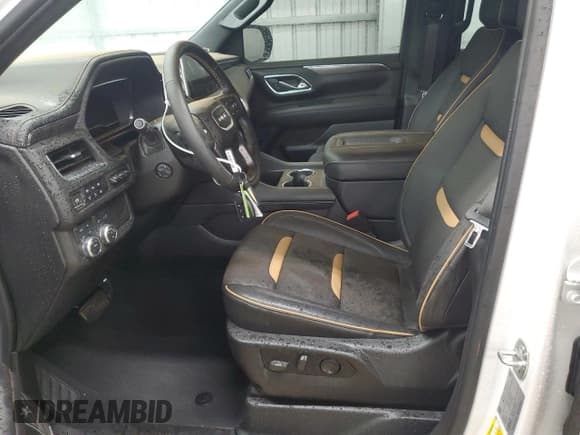 ✅ 2024 GMC Yukon XL AT4 • VIN: 1GKS2HKL7RR329977 • Lot: 56640195. Listed on Copart with 12,052 mi. Free auction sales archive from the USA and detailed vehicle history report at DreamBid. Image 7.