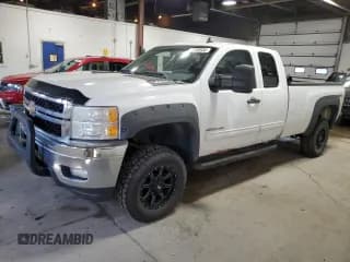 ✅ 2011 Chevrolet Silverado 2500HD LT • VIN: 1GC2KXC83BZ180022 • Лот: 70785935. Опубликован ранее на Copart с пробегом 333 019 миль. Бесплатный доступ к архиву аукционных продаж из США и подробный отчёт об истории автомобиля на DreamBid. Изображение 1.