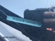 ✅ 2017 Dodge Challenger R/T • VIN: 2C3CDZBT5HH589152 • Lot: 36882884. Wystawiony na Copart z przebiegiem 54 419 mil. Bezpłatny archiwum sprzedaży aukcyjnych z USA i szczegółowy raport historii pojazdu na DreamBid. Zdjęcie 12.