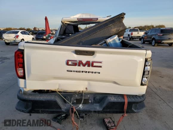 ✅ 2019 GMC Sierra 1500 • VIN: 1GTP8AEF0KZ182534 • Lot: 84346254. Wystawiony na Copart z przebiegiem Nie podano. Bezpłatny archiwum sprzedaży aukcyjnych z USA i szczegółowy raport historii pojazdu na DreamBid. Zdjęcie 6.