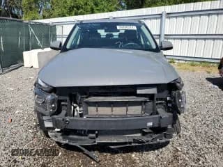 ✅ 2021 Hyundai Venue SE • VIN: KMHRB8A3XMU073329 • Lot: 56090374. Wystawiony na Copart z przebiegiem 21 219 mil. Bezpłatny archiwum sprzedaży aukcyjnych z USA i szczegółowy raport historii pojazdu na DreamBid. Zdjęcie 5.