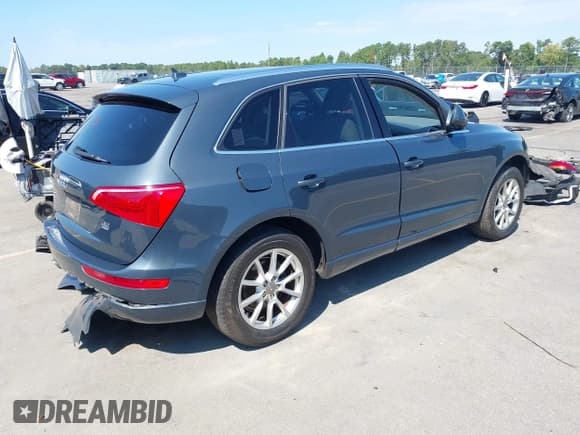 ✅ 2010 Audi Q5 Premium Plus • VIN: WA1LKAFP3AA024011 • Лот: 43168906. Опубликован ранее на IAAI с пробегом 133 854 миль. Бесплатный доступ к архиву аукционных продаж из США и подробный отчёт об истории автомобиля на DreamBid. Изображение 4.