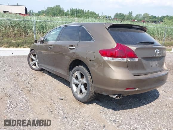 ✅ 2013 Toyota Venza LE • VIN: 4T3BK3BB5DU074583 • Lot: 42902761. Wystawiony na IAAI z przebiegiem 181 209 mil. Bezpłatny archiwum sprzedaży aukcyjnych z USA i szczegółowy raport historii pojazdu na DreamBid. Zdjęcie 3.