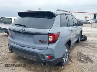 ✅ 2025 Honda Passport TrailSport • VIN: 5FNYF8H69SB012063 • Лот: 42060797. Опубликован ранее на IAAI с пробегом 6 078 миль. Бесплатный доступ к архиву аукционных продаж из США и подробный отчёт об истории автомобиля на DreamBid. Изображение 4.