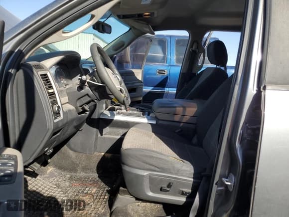 ✅ 2010 Dodge 1500 SLT • VIN: 1D7RV1CT3AS145601 • Lot: 47840055. Wystawiony na Copart z przebiegiem 201 998 mil. Bezpłatny archiwum sprzedaży aukcyjnych z USA i szczegółowy raport historii pojazdu na DreamBid. Zdjęcie 7.