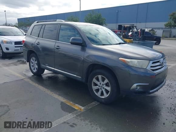 ✅ 2012 Toyota Highlander • VIN: 5TDZK3EH7CS070842 • Lot: 43733173. Wystawiony na IAAI z przebiegiem 149 776 mil. Bezpłatny archiwum sprzedaży aukcyjnych z USA i szczegółowy raport historii pojazdu na DreamBid. Zdjęcie 1.