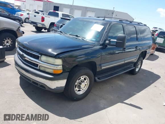 ✅ 2003 Chevrolet Suburban LT • VIN: 3GNGC26G83G210035 • Лот: 42084859. Опубликован ранее на IAAI с пробегом 145 919 миль. Бесплатный доступ к архиву аукционных продаж из США и подробный отчёт об истории автомобиля на DreamBid. Изображение 2.