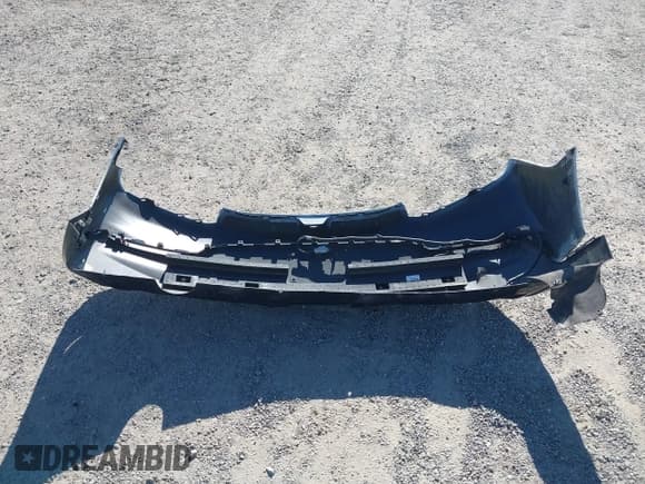 ✅ 2018 Chevrolet Volt LT • VIN: 1G1RC6S51JU139597 • Lot: 42885318. Wystawiony na IAAI z przebiegiem 65 635 mil. Bezpłatny archiwum sprzedaży aukcyjnych z USA i szczegółowy raport historii pojazdu na DreamBid. Zdjęcie 12.