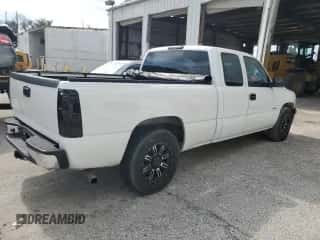 ✅ 2002 Chevrolet Silverado 1500 • VIN: 2GCEC19W521137601 • Lot: 73087944. Wystawiony na Copart z przebiegiem 182 363 mil mil. Skorzystaj z bezpłatnego archiwum sprzedaży aukcyjnych z USA i zobacz szczegółowy raport historii pojazdu na DreamBid. Zdjęcie 3.