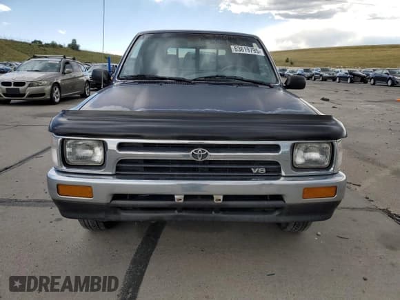 ✅ 1994 Toyota Pickup • VIN: JT4VN93DXR5040936 • Lot: 63619795. Wystawiony na Copart z przebiegiem 193 869 mil. Bezpłatny archiwum sprzedaży aukcyjnych z USA i szczegółowy raport historii pojazdu na DreamBid. Zdjęcie 5.