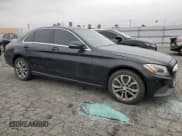 ✅ 2016 Mercedes-Benz C 300 Luxury • VIN: 55SWF4KB8GU135266 • Lot: 50732125. Wystawiony na Copart z przebiegiem 129 302 mil. Bezpłatny archiwum sprzedaży aukcyjnych z USA i szczegółowy raport historii pojazdu na DreamBid. Zdjęcie 4.
