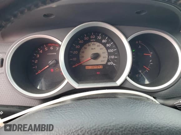 ✅ 2005 Toyota Tacoma • VIN: 3TMLU42N75M001524 • Лот: 57729775. Опубликован ранее на Copart с пробегом 384 941 миль. Бесплатный доступ к архиву аукционных продаж из США и подробный отчёт об истории автомобиля на DreamBid. Изображение 9.