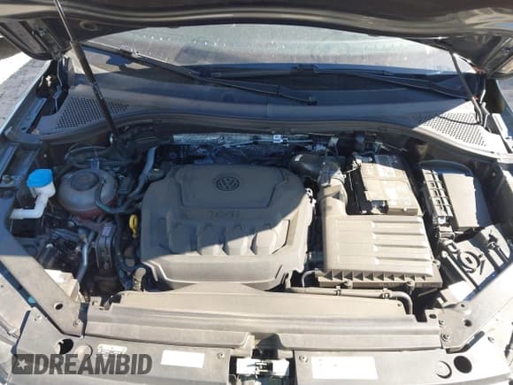 ✅ 2023 Volkswagen Tiguan SE R-Line Black • VIN: 3VVCB7AX1PM015241 • Lot: 43514580. Wystawiony na IAAI z przebiegiem 21 059 mil. Bezpłatny archiwum sprzedaży aukcyjnych z USA i szczegółowy raport historii pojazdu na DreamBid. Zdjęcie 10.