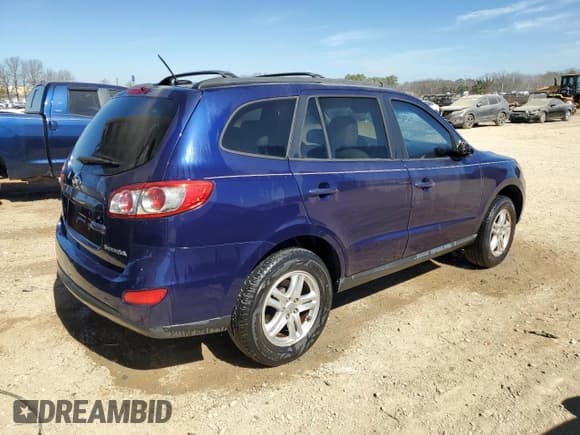 ✅ 2010 Hyundai Santa Fe GL • VIN: 5NMSG3AB3AH388977 • Lot: 46573185. Listed on Copart with 228,077 mi. Free auction sales archive from the USA and detailed vehicle history report at DreamBid. Image 3.