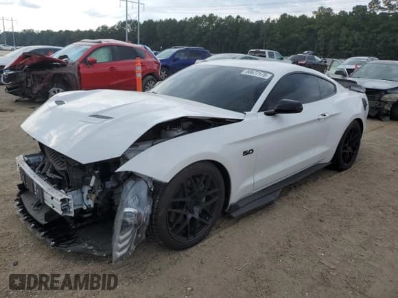 ✅ 2020 Ford Mustang GT • VIN: 1FA6P8CF2L5131111 • Lot: 80677175. Listed on Copart with 62,454 mi. Free auction sales archive from the USA and detailed vehicle history report at DreamBid. Image 1.