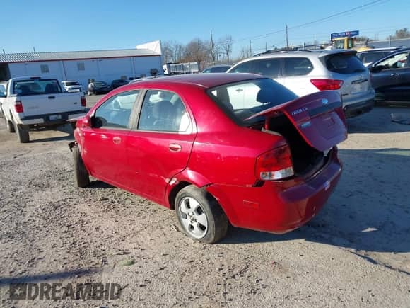 2006 Chevrolet Aveo LS z VIN KL1TD56656B614590, wystawiony jako IAAI lot #41223755 z przebiegiem Nie podano mil oraz . Historia ofert i sprzedaży dostępna na DreamBid. Obrazek 3.