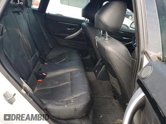 ✅ 2015 BMW 4 Series 435i xDrive • VIN: WBA4B3C52FGV48535 • Lot: 90840725. Listed on Copart with 125,465 mi. Free auction sales archive from the USA and detailed vehicle history report at DreamBid. Image 10.