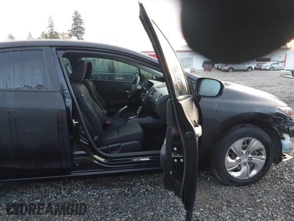 ✅ 2015 Honda Civic LX • VIN: 19XFB2F56FE037198 • Lot: 43566342. Listed on IAAI with 123,041 mi. Free auction sales archive from the USA and detailed vehicle history report at DreamBid. Image 5.