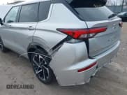✅ 2023 Mitsubishi Outlander SE • VIN: JA4J4UA84PZ056012 • Лот: 41858225. Опубликован ранее на IAAI с пробегом 46 808 миль. Бесплатный доступ к архиву аукционных продаж из США и подробный отчёт об истории автомобиля на DreamBid. Изображение 6.