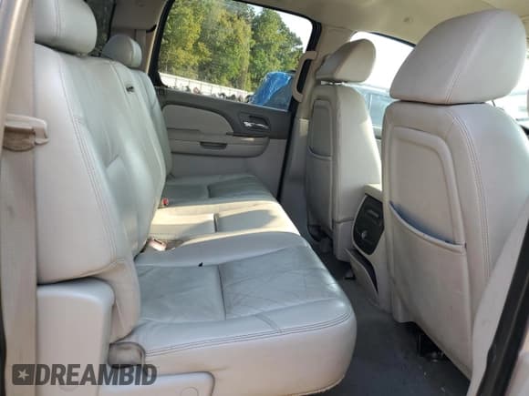 ✅ 2008 Chevrolet Silverado 1500 LTZ • VIN: 2GCEK133681101586 • Lot: 75098234. Listed on Copart with 188,518 mi. Free auction sales archive from the USA and detailed vehicle history report at DreamBid. Image 11.