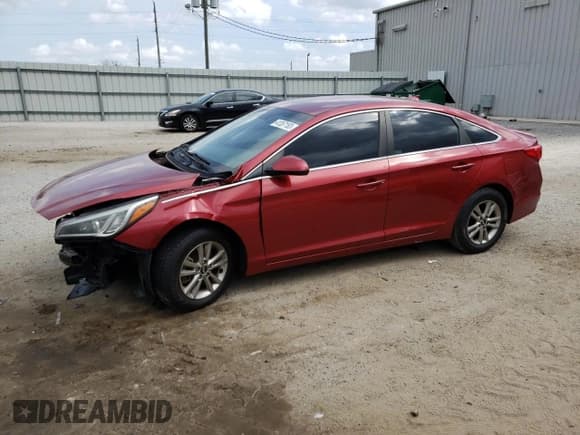 ✅ 2016 Hyundai Sonata SE • VIN: 5NPE24AF8GH277731 • Лот: 41357183. Опубликован ранее на Copart с пробегом 140 803 миль. Бесплатный доступ к архиву аукционных продаж из США и подробный отчёт об истории автомобиля на DreamBid. Изображение 1.