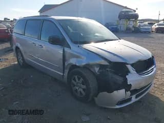 ✅ 2012 Chrysler Town & Country Touring • VIN: 2C4RC1BG1CR301319 • Лот: 43678576. Опубликован ранее на IAAI с пробегом 103 646 миль. Бесплатный доступ к архиву аукционных продаж из США и подробный отчёт об истории автомобиля на DreamBid. Изображение 1.